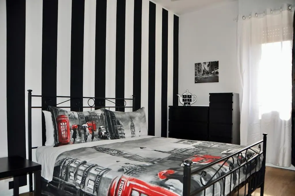 M.Aurelio Black & White Milano 0*,