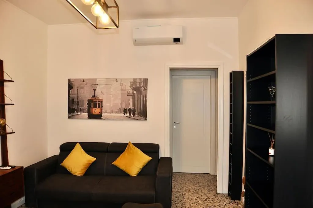 Apartment M.Aurelio Black & White Milan