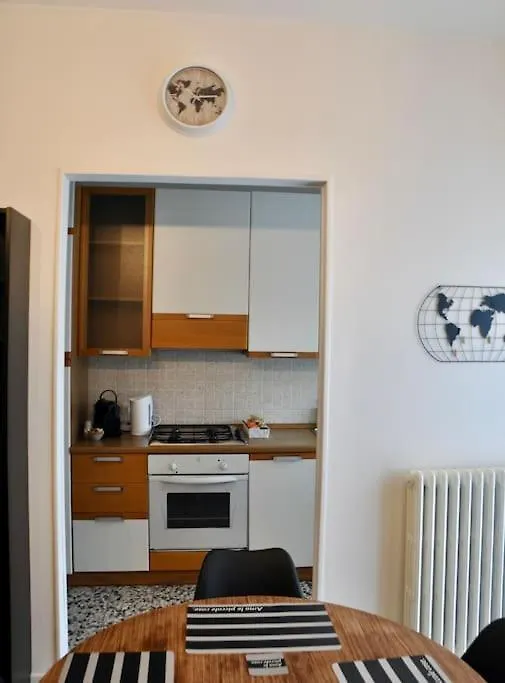 Apartment M.Aurelio Black & White Milan Italy