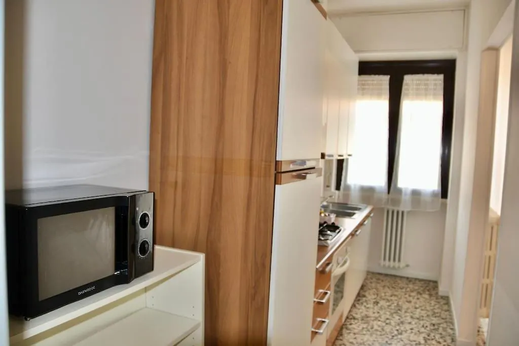 M.Aurelio Black & White Milan Apartment